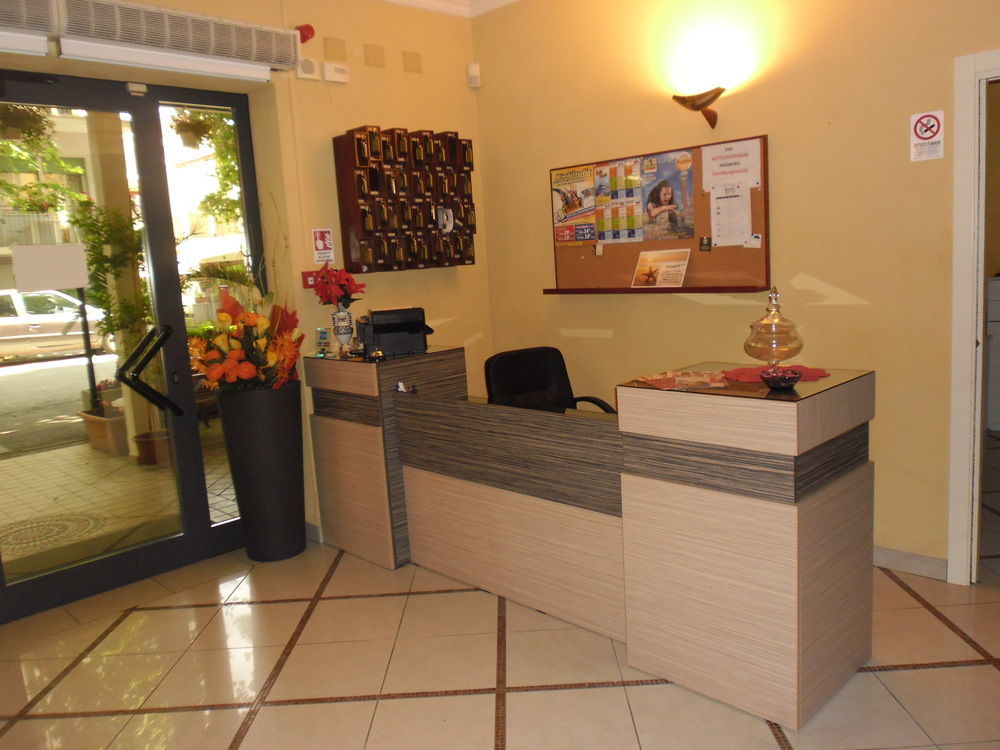 Hotel Busignani Rimini Ngoại thất bức ảnh